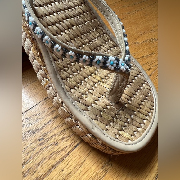 Sandals - Picture 2 of 5